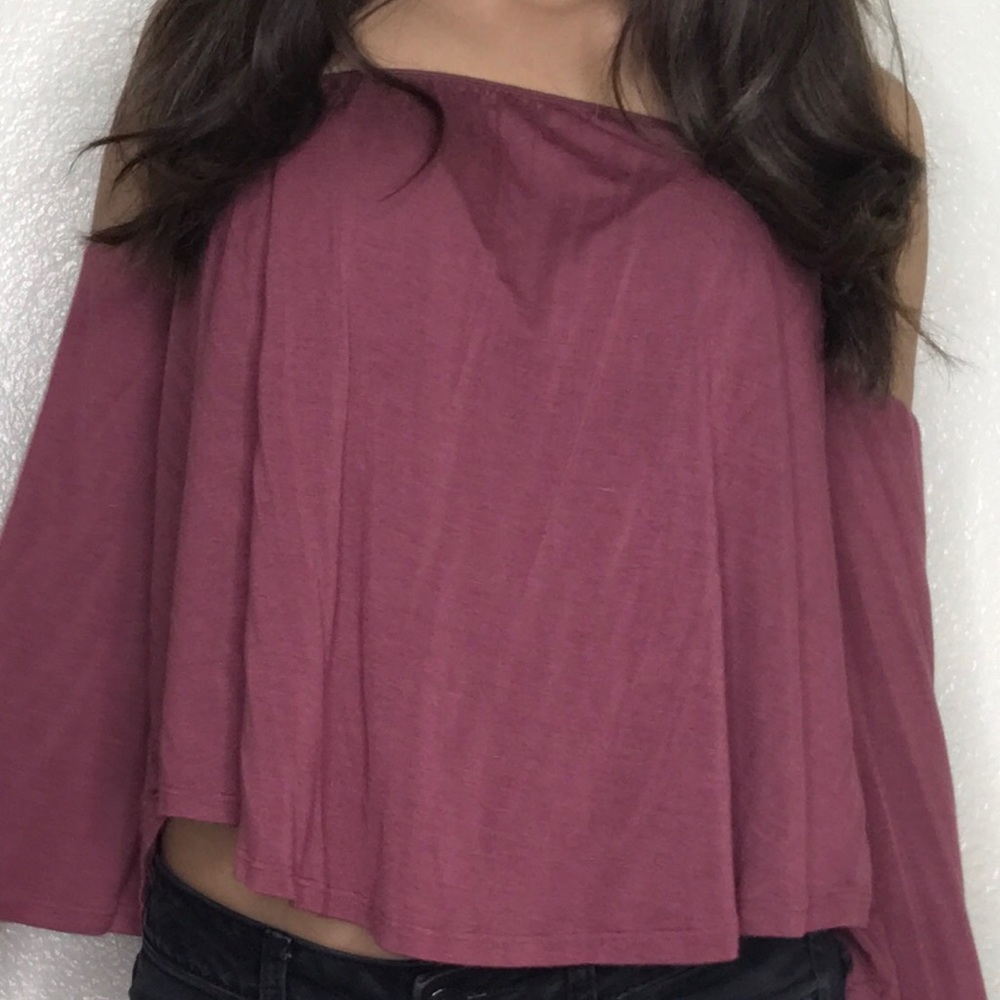 Pink off the shoulder sleeves top